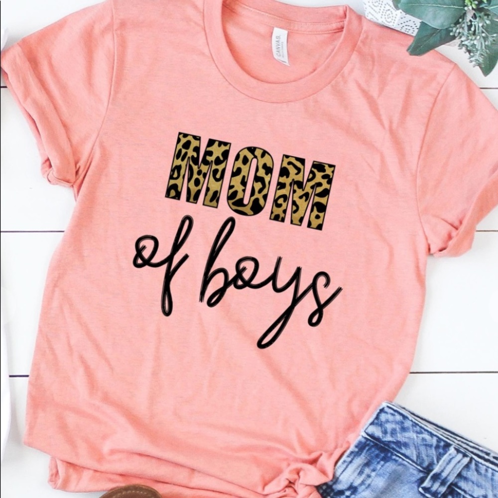 Mom of boys tee NWT